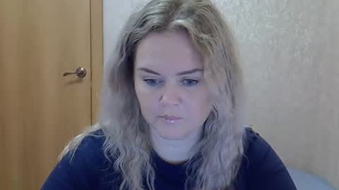 karennelsonx online show from 11-02-25, 03:03