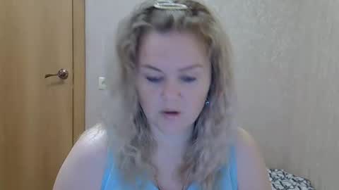 karennelsonx online show from 11-14-25, 08:13