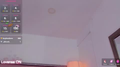 Karen online show from 02-09-25, 08:24