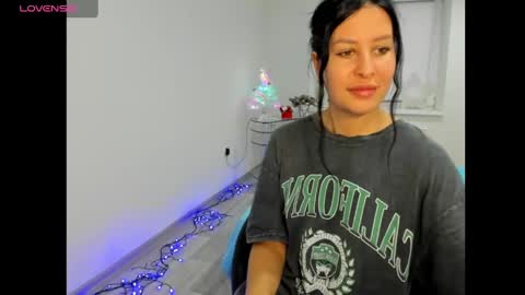 Snapshot of karensvip chatting on 01-11-25, 06:35 KarensVIP online show from 01-11-25, 06:35