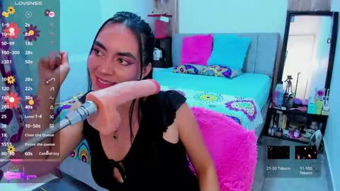 Snapshot of kari_xoxo_ chatting on 05-08-26, 11:32 Karina xoxo online show from 05-08-26, 11:32