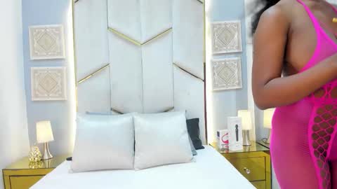 karinaacox online show from 03-20-26, 12:43