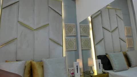 karinaacox online show from 04-19-26, 12:37