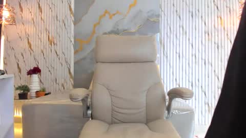 Karina online show from 11-17-25, 07:41