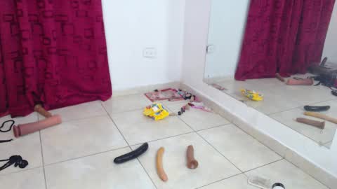 KarinaSimonz online show from 02-28-25, 11:45