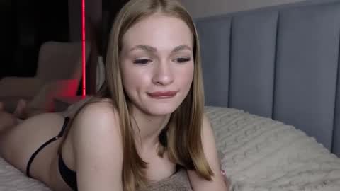 karinchik544 online show from 04-26-26, 05:43