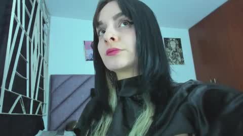 KARINNA  RAVEN online show from 02-10-26, 12:37