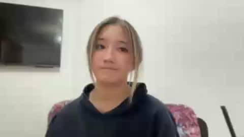 Snapshot of karissagius chatting on 07-06-26, 03:03 karissagius online show from 07-06-26, 03:03
