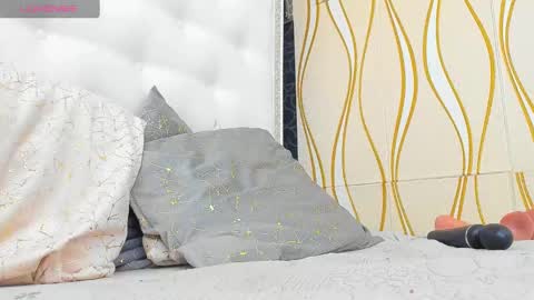 KARISSIA online show from 01-29-25, 12:02