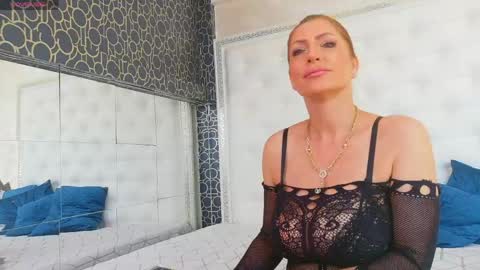 Snapshot of karissia_ chatting on 06-08-26, 04:13 KARISSIA online show from 06-08-26, 04:13