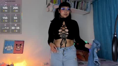 Snapshot of karla__1 chatting on 01-19-25, 04:12 Ill be on at sunday see u Lynn  Could u help me to reach 100 Thmbs upp plssss   Independent girl 3 online show from 01-19-25, 04:12