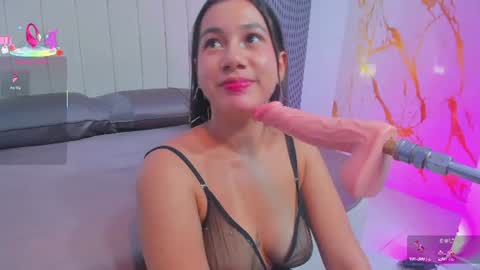 Snapshot of karla_cullen18 chatting on 07-28-26, 07:39 Karla gutierrez online show from 07-28-26, 07:39
