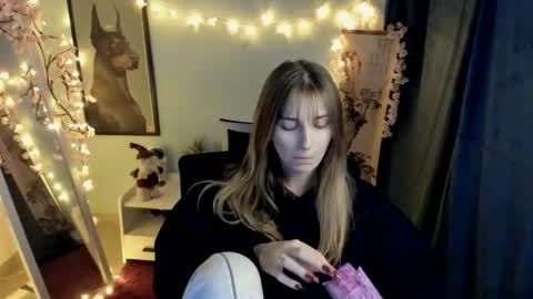 Karla online show from 02-03-26, 01:16