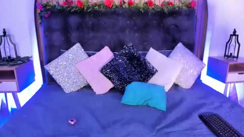 Karla Gonzaless online show from 09-19-25, 09:43