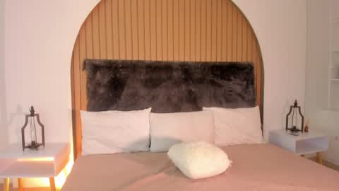 Karla Gonzaless online show from 04-21-26, 07:06