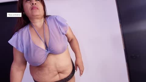 Snapshot of karla_hilton01 chatting on 06-04-26, 12:00 Karla online show from 06-04-26, 12:00