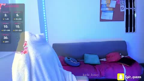 Karla online show from 06-11-26, 01:31