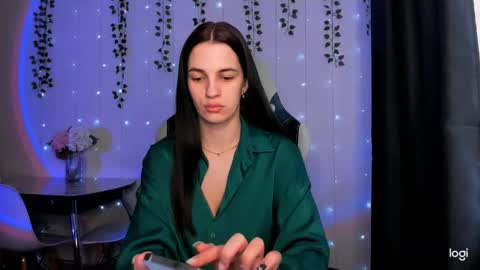 Snapshot of karla_lim chatting on 02-05-25, 11:55 karla_lim online show from 02-05-25, 11:55