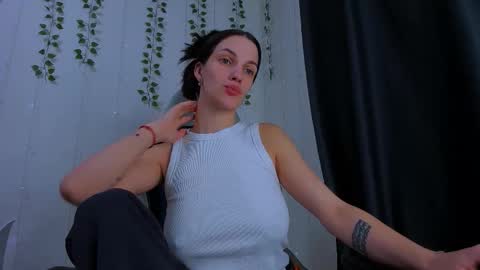 karla_lim online show from 11-29-25, 09:29