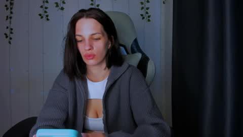 karla_lim online show from 05-18-26, 07:14