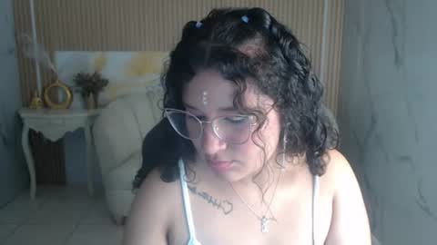 Karla online show from 06-10-26, 03:07