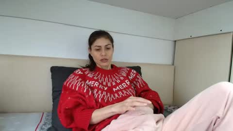 Snapshot of karladreamssex chatting on 01-25-25, 08:31 Crystyna online show from 01-25-25, 08:31