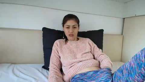 Snapshot of karladreamssex chatting on 02-26-25, 07:09 Crystyna online show from 02-26-25, 07:09