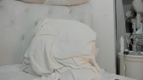 KARLA A online show from 06-22-26, 06:10