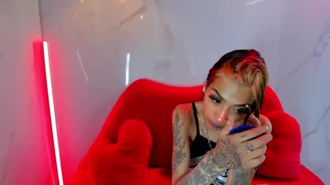 karlaslutskinny__ online show from 10-22-25, 03:40