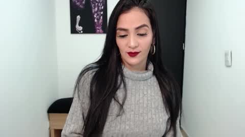 Snapshot of karlota_hank chatting on 11-03-25, 11:37 Karlis online show from 11-03-25, 11:37