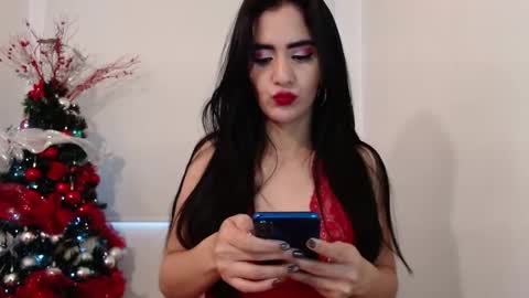 Snapshot of karlota_hank chatting on 12-21-25, 11:50 Karlis online show from 12-21-25, 11:50