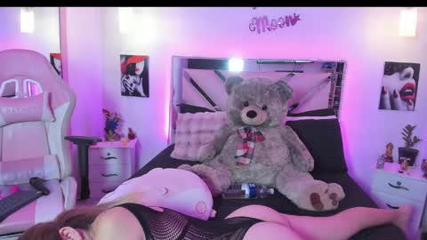 Snapshot of karly_moonn chatting on 04-20-26, 10:55 Karly Moonns online show from 04-20-26, 10:55
