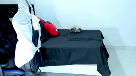 Snapshot of karly_shiine_ chatting on 06-09-26, 12:11 karly. online show from 06-09-26, 12:11