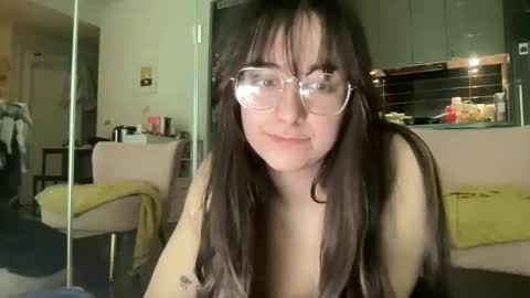 Snapshot of karmasbody chatting on 06-09-26, 10:54 karmasbody online show from 06-09-26, 10:54