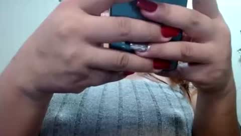 karol0022 online show from 06-01-26, 12:18