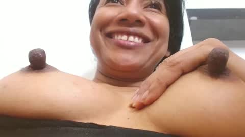 karolina  online show from 12-20-24, 05:36