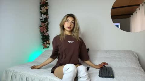 karol_goode online show from 12-04-25, 08:17