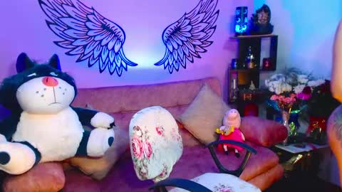 Snapshot of karol_kennedy chatting on 05-17-26, 06:11 Karol Kenedy online show from 05-17-26, 06:11