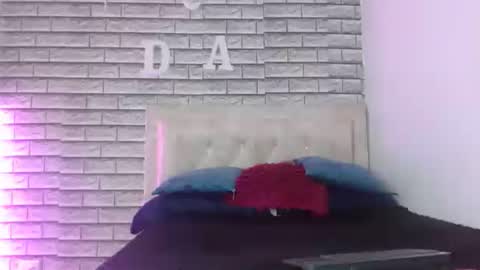 Karol labichota online show from 01-20-25, 01:50