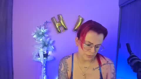 Snapshot of karol_milf__ chatting on 12-25-24, 06:19 kAROL MILF online show from 12-25-24, 06:19
