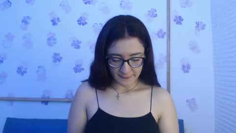Snapshot of karol_prescot chatting on 04-27-26, 02:15 Karol online show from 04-27-26, 02:15
