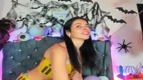 Karol online show from 10-14-25, 04:35