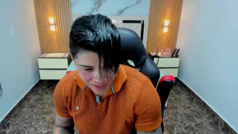 Snapshot of karolandluna chatting on 05-01-26, 12:32 Karol and Luna online show from 05-01-26, 12:32