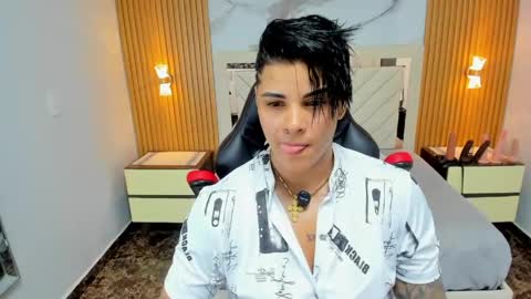 Snapshot of karolandluna chatting on 05-08-26, 07:30 Karol and Luna online show from 05-08-26, 07:30