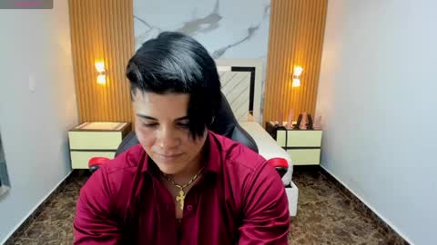 Snapshot of karolandluna chatting on 05-19-26, 07:09 Karol and Luna online show from 05-19-26, 07:09