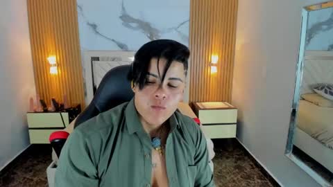 Snapshot of karolandluna chatting on 05-22-26, 07:41 Karol and Luna online show from 05-22-26, 07:41