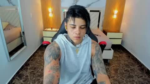 Snapshot of karolandluna chatting on 06-10-26, 07:13 Karol and Luna online show from 06-10-26, 07:13