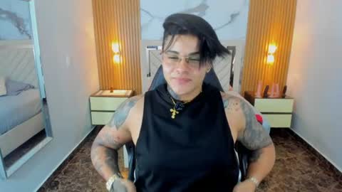 Snapshot of karolandluna chatting on 06-11-26, 08:18 Karol and Luna online show from 06-11-26, 08:18