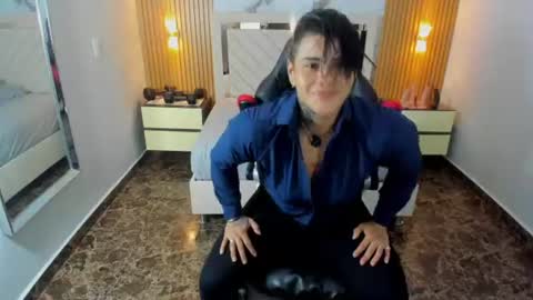 Snapshot of karolandluna chatting on 06-30-26, 11:39 Karol and Luna online show from 06-30-26, 11:39