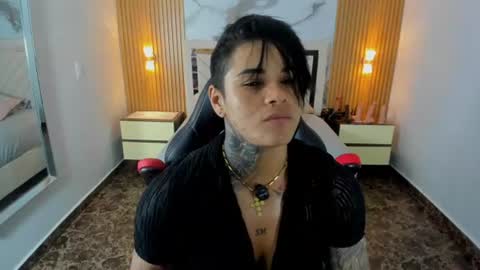 Snapshot of karolandluna chatting on 07-18-26, 12:20 Karol and Luna online show from 07-18-26, 12:20